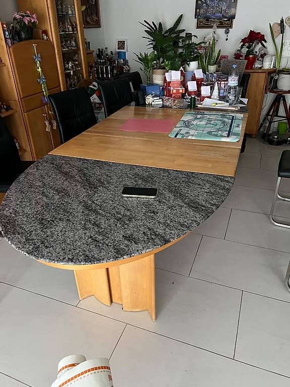 Tables: Auszugstisch mit Granitplatten – D'occasion à Watt par nae_jf5n 1