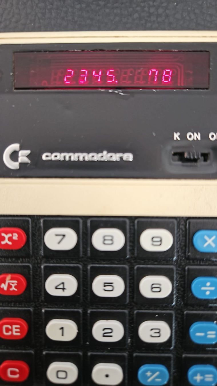 Commodore Calcolatrici tascabili: Commodore Vintage Taschenrechner mit dot Matrix LED anzeige – Difettoso da Mauren TG venduto da xkr1998 8