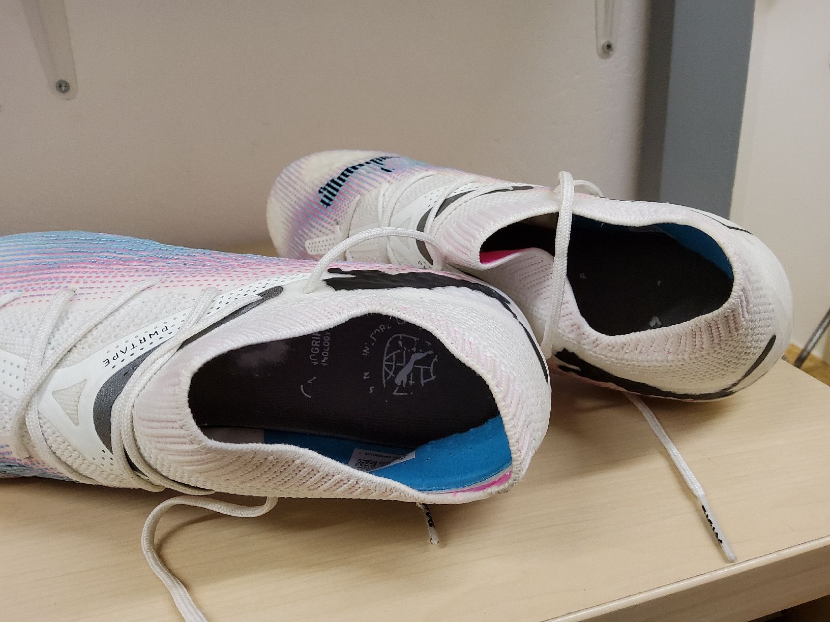 Scarpe da uomo: Fussballschuhe futuro 7 Puma – Nuovo (secondo la descrizione) da Herisau venduto da Nluanalucas 2