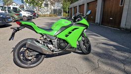 Kawasaki Ninja 300