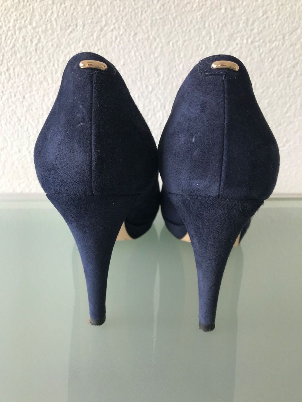 Scarpe da donna: Pumps Minelli Wildleder dunkelblau Gr.38 – Usato da Zürich venduto da Minixxs 2