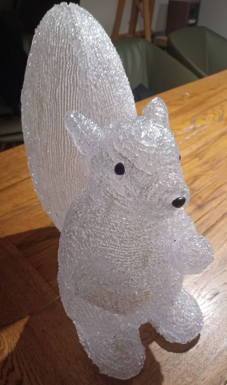 Migros Guirlandes lumineuses: Weihnachtsbeleuchtung Eichhörnchen gross – D'occasion à Egerkingen par John001 1