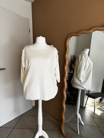 Edler Pulli mit Spitze, cremeweiss, Grösse XL