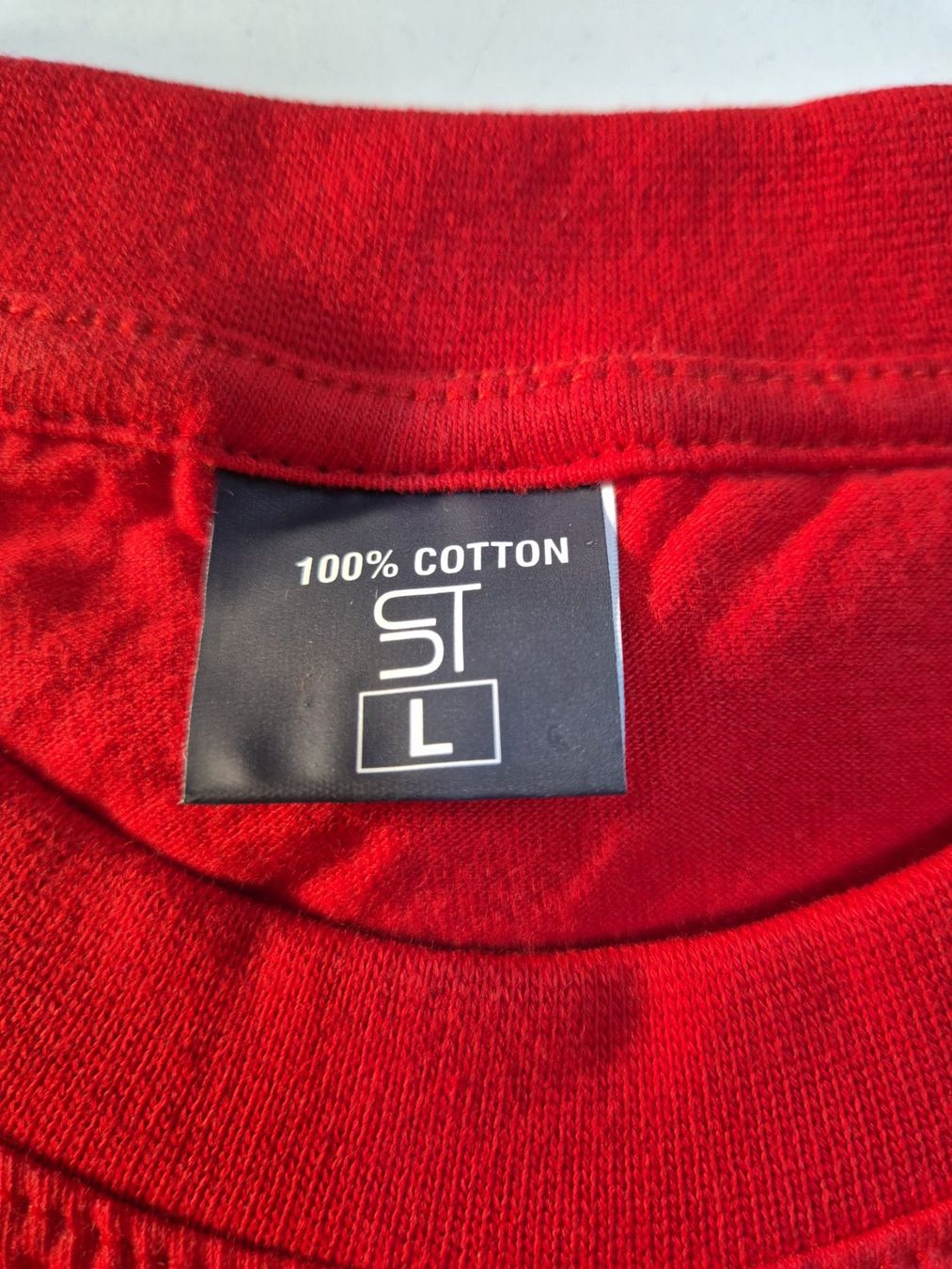 T-shirt: T-Shirts - Rot, Grösse L, 100% Baumwolle – Nuovo (secondo la descrizione) da Schwerzenbach venduto da Julbox 1