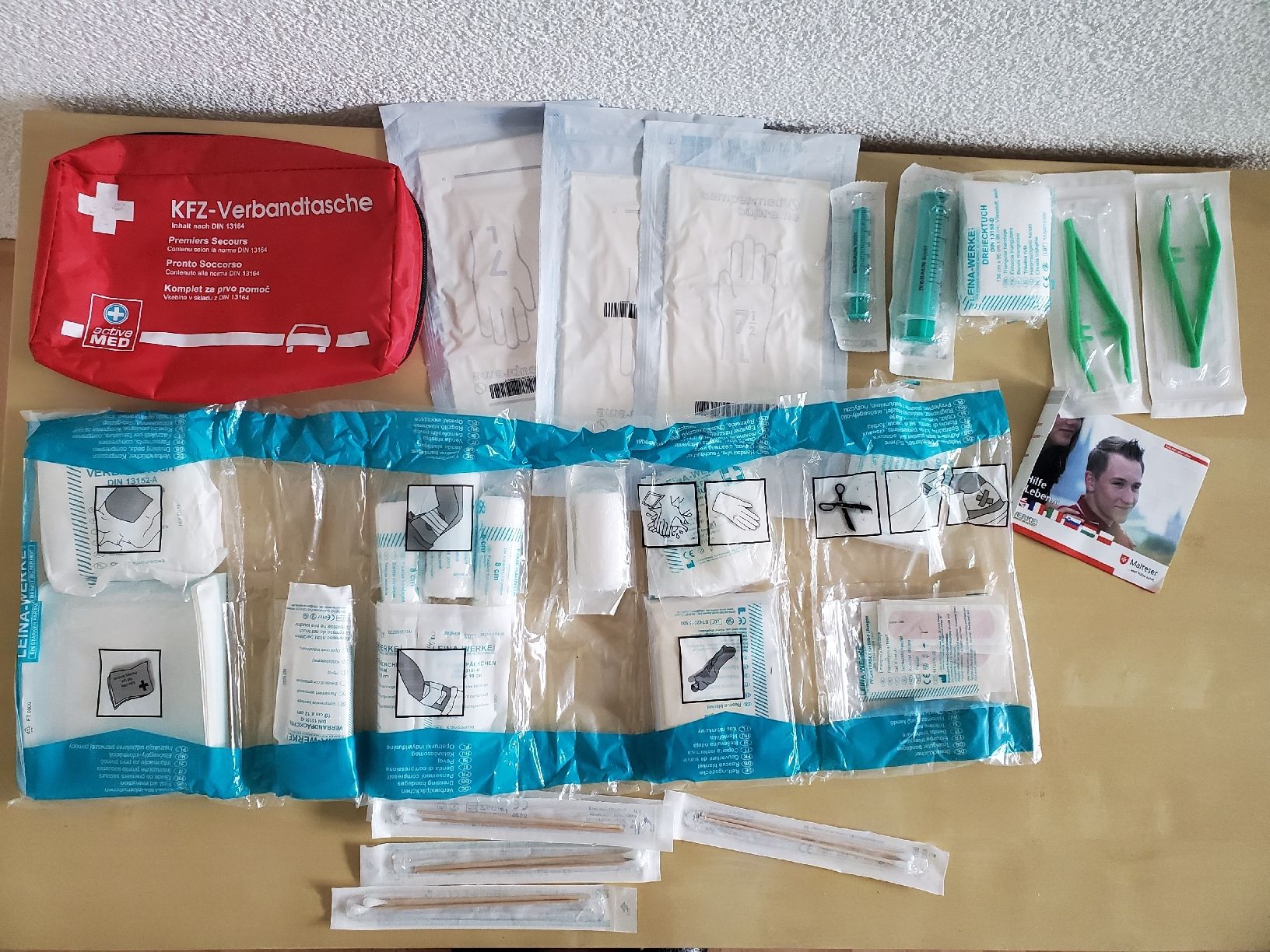 Kit di pronto soccorso: Auto Verbandstasche – Nuovo (secondo la descrizione) da Lanzenhäusern venduto da Ulika 1