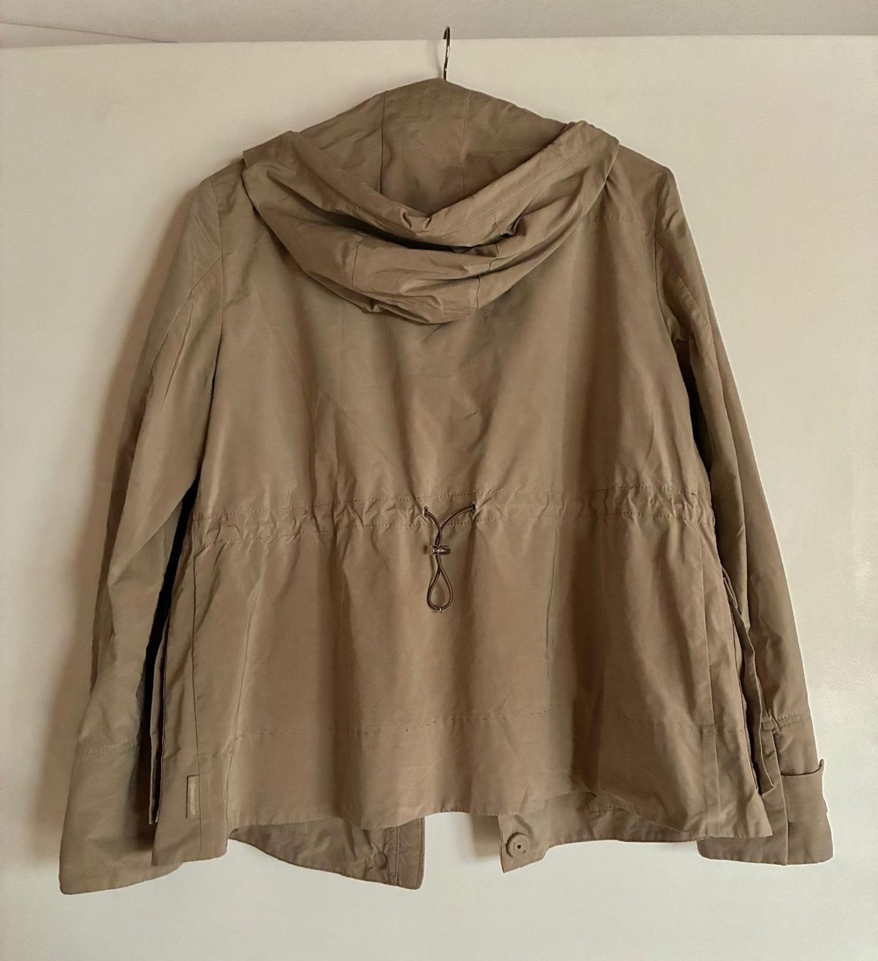 Moncler Giacche: Moncler Sommerjacke, Beige, Grösse 36-38 – Usato da Dübendorf venduto da Tambalori 1
