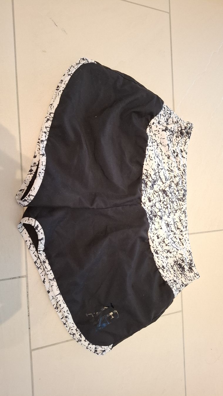 Hosen: Sporthose Shorts von extend grösse 38 – Gebraucht aus Schwerzenbach von jol_5sfk
