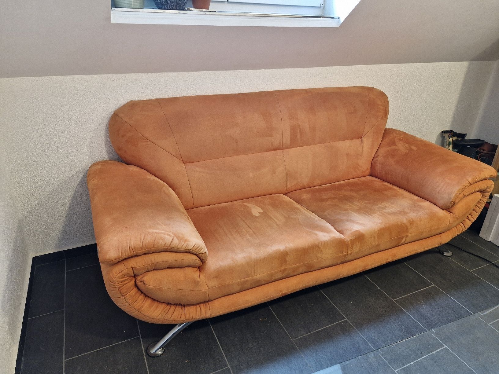 Divani: Sofa in knalligem orange – Usato da Hölstein venduto da Gian-Marco___ 1