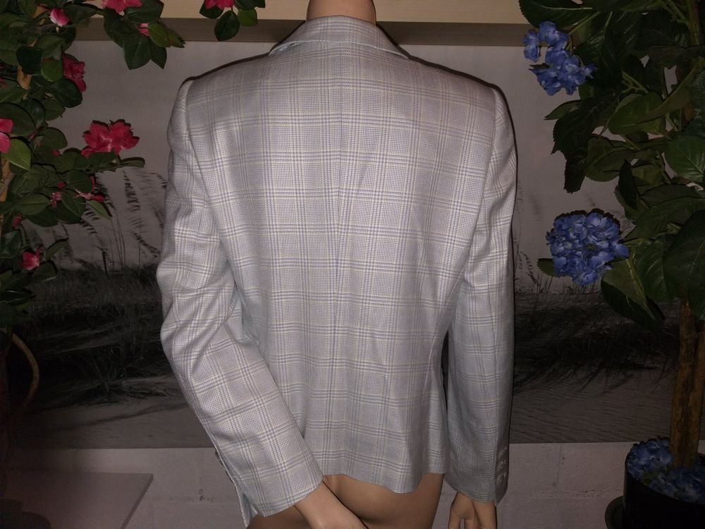 Escada Giacche: Blazer en soie/seide ESCADA  Taille / Grosse 40 CH .... – Usato da Cossonay-ville venduto da Super-Price-Quality 6