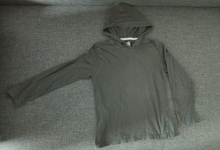 Gr.140 - Sweatshirt mit kapuze