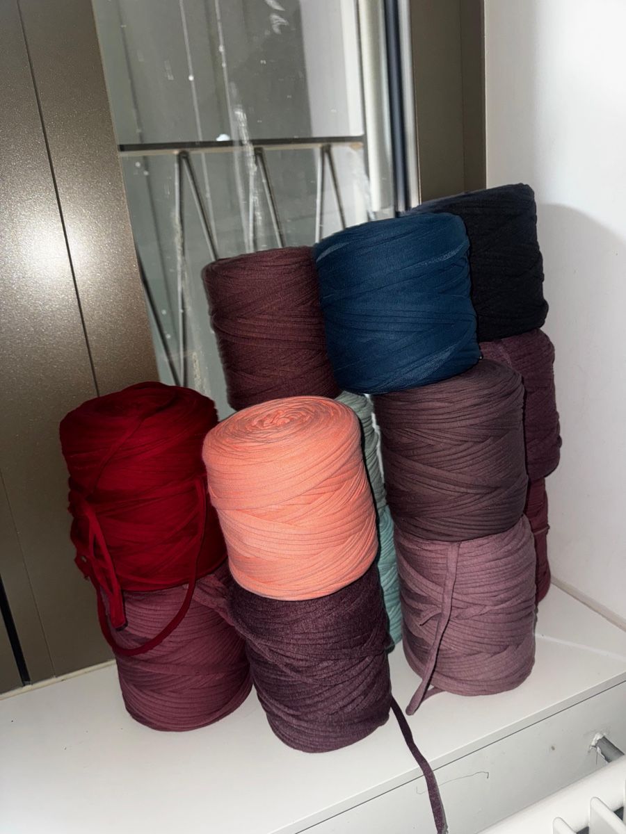 Wolle: Hooked yarn 13 stück – Neu und originalverpackt aus Bern von XXM38