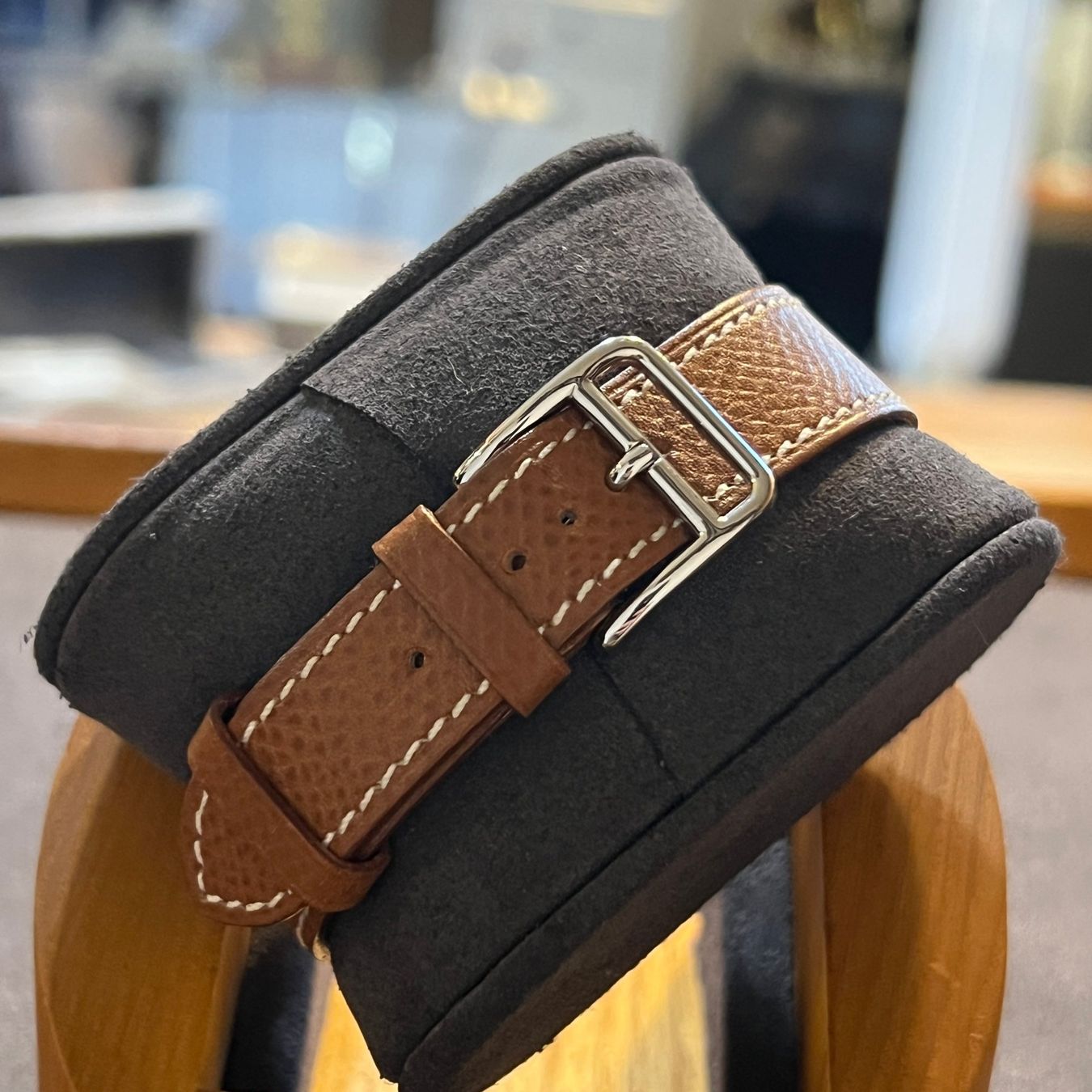 Hermès Montres: Hermès Carrick Automatic 36mm White Dial Full Set – D'occasion à Carouge GE par Watchaser 5