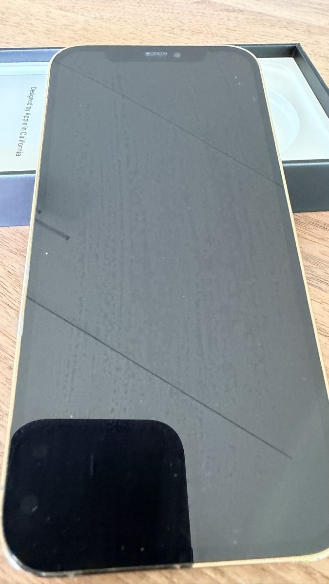 Apple Telefoni cellulari / Smartphones: iPhone 12 Pro, 128GB, gold – Usato da Cheyres venduto da oti_99dy 2