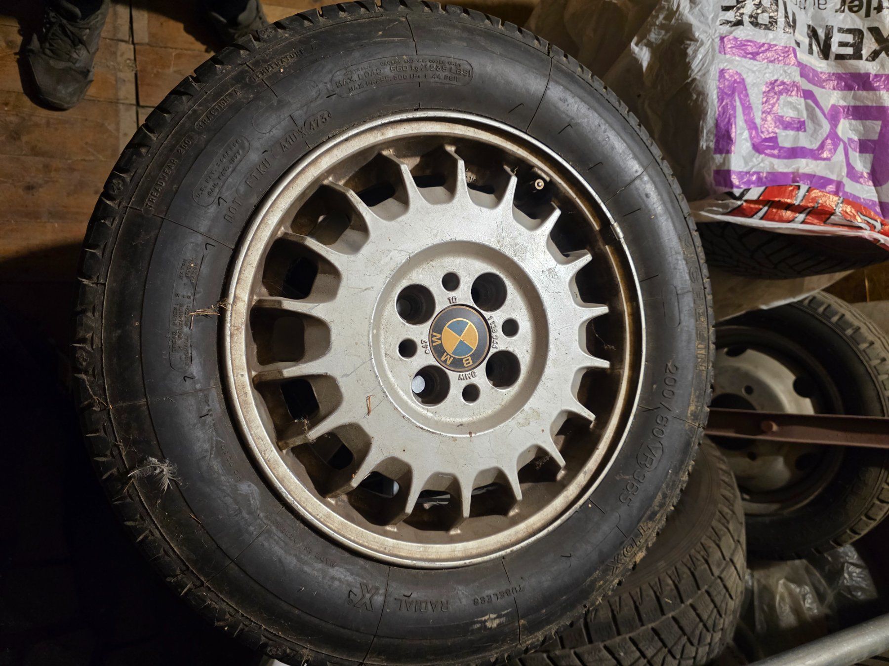 BMW Pneus & Kompletträder: 1 Satz BMW E30 Felgen 14 Zoll – Gebraucht aus Buchs SG von 1970Buggy