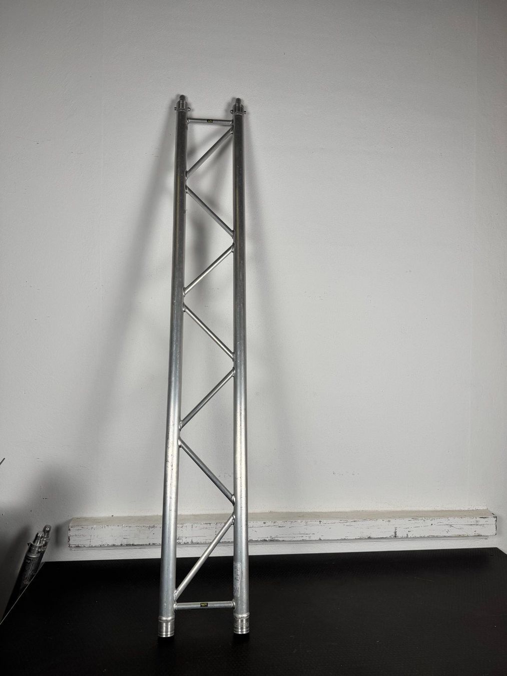 Tralicci: Globaltruss F32 200cm – Usato da Buchs AG venduto da N-joyEvents