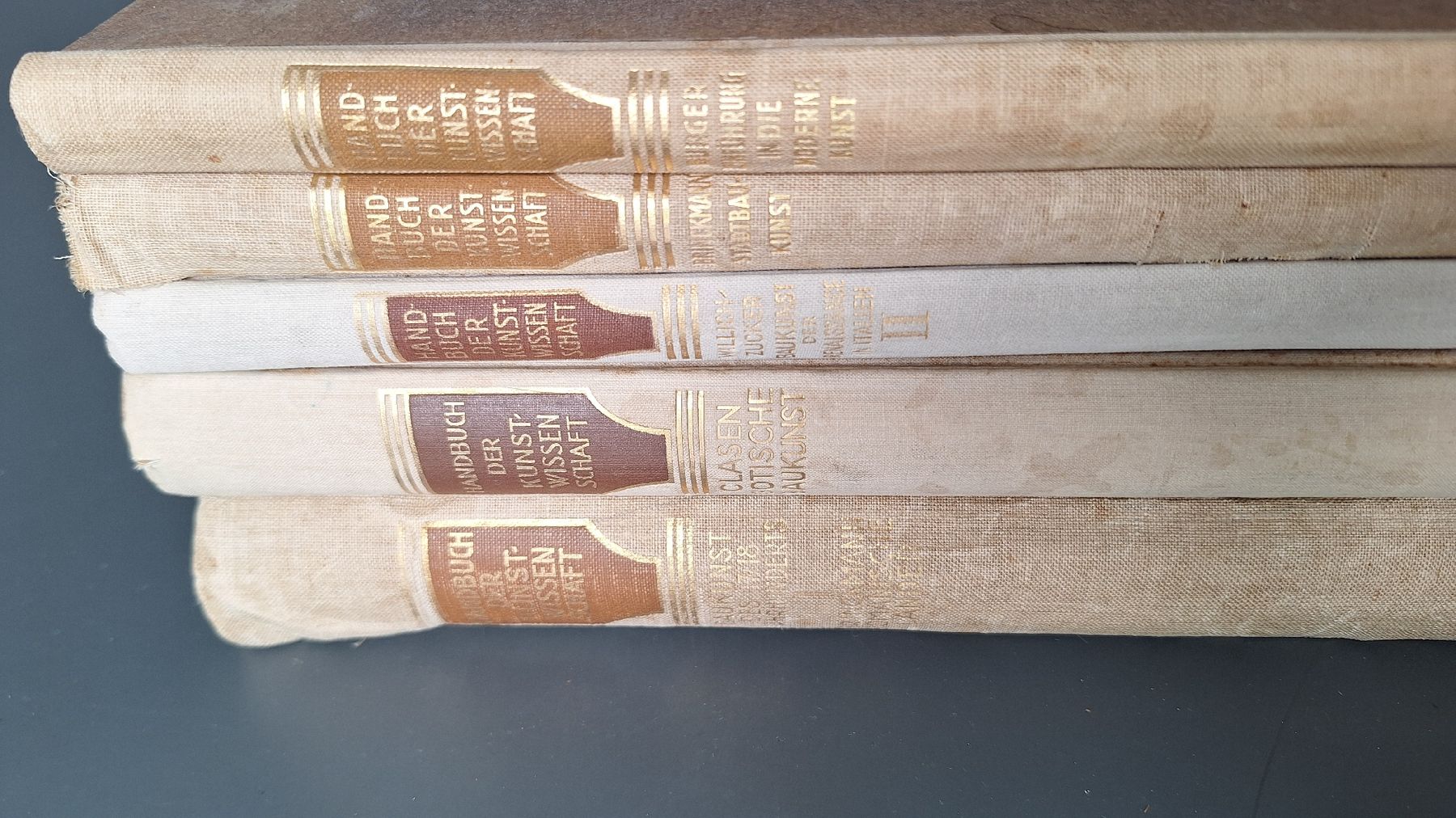 Bücher: Handbuch der Kunstwissenschaft Architektur – Gebraucht aus Zürich von anna3929 1