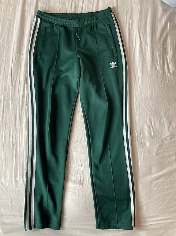 Hosen: Adidas Trainerhose S – Gebraucht aus Haldenstein von meladin 4