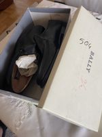 Bally Chaussures cuir noir T44 ( 10E ) très bon état