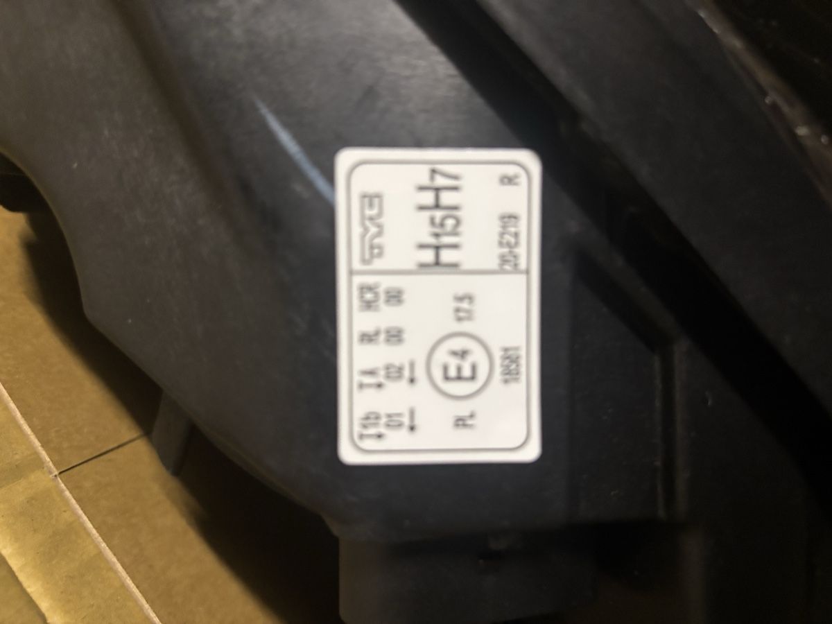 VW Fari: VW GOLF 7 - SCHEINWERFER – Nuovo e nell'imballaggio originale da Niederwil SG venduto da kmt_td5t 3
