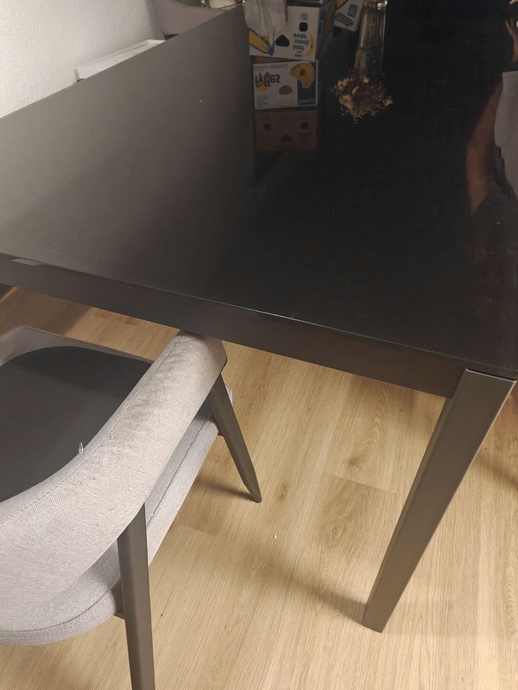 Tischset: Schwarzer Esstisch + 6 Stühle  – Gebraucht aus Schwerzenbach von mat_2fdr
