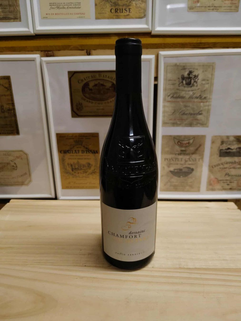 Vino: 2011 VACQUEIRAS DOMAINE CHAMFORT – Nuovo e nell'imballaggio originale da Münchenstein venduto da weinundspirituosen