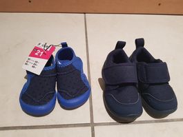 2 paires de chaussures enfants pour l'eau