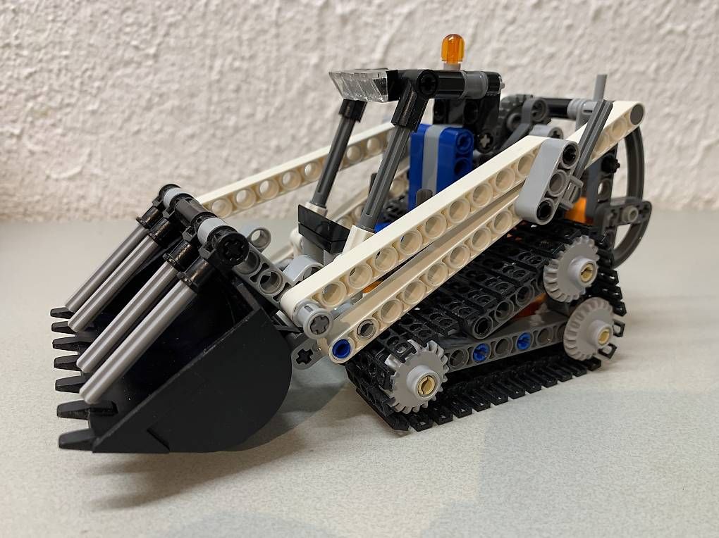 Lego Baukästen: LEGO TECHNIC SET 42032 KOMPAKT RAUBENLADER – Gebraucht aus Zunzgen von Viper79