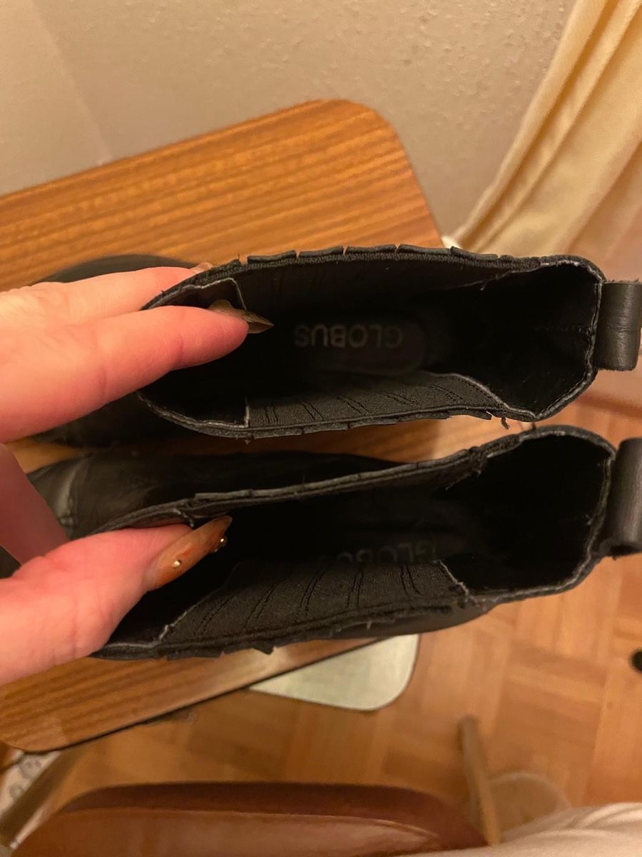 Scarpe da donna: Bottines en cuir – Usato da Dully venduto da IrinaA21 1