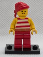 LEGO Pirates pi046 Pirate Red / White Stripes Shirt
