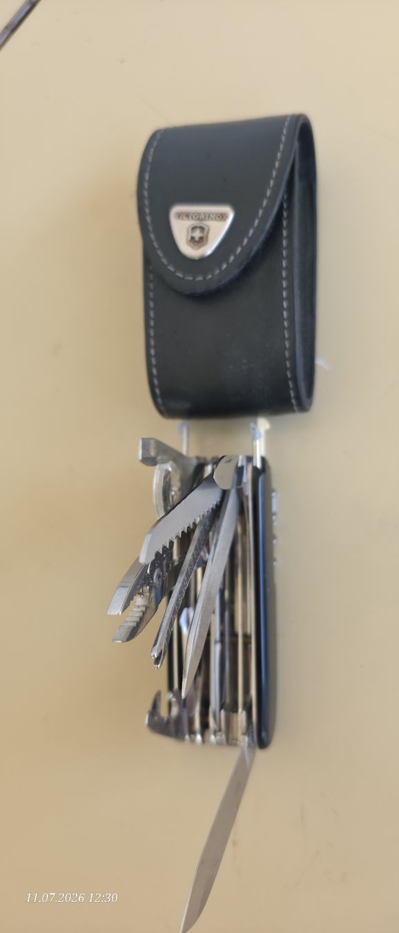 Victorinox Taschenmesser: Viktorinox – Gebraucht aus Utzenstorf von Neukomm23 2