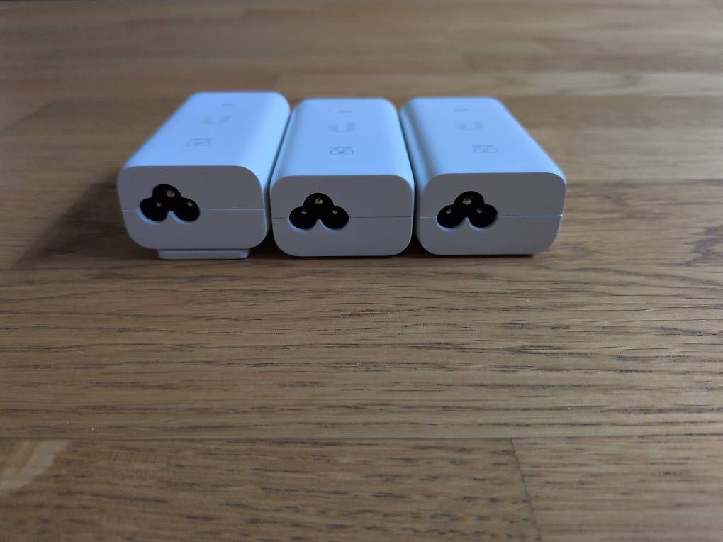 Laufwerke & Adapter: 3x Ubiquiti U-POE-af PoE Adapter – Gebraucht aus Luzern von distract 1
