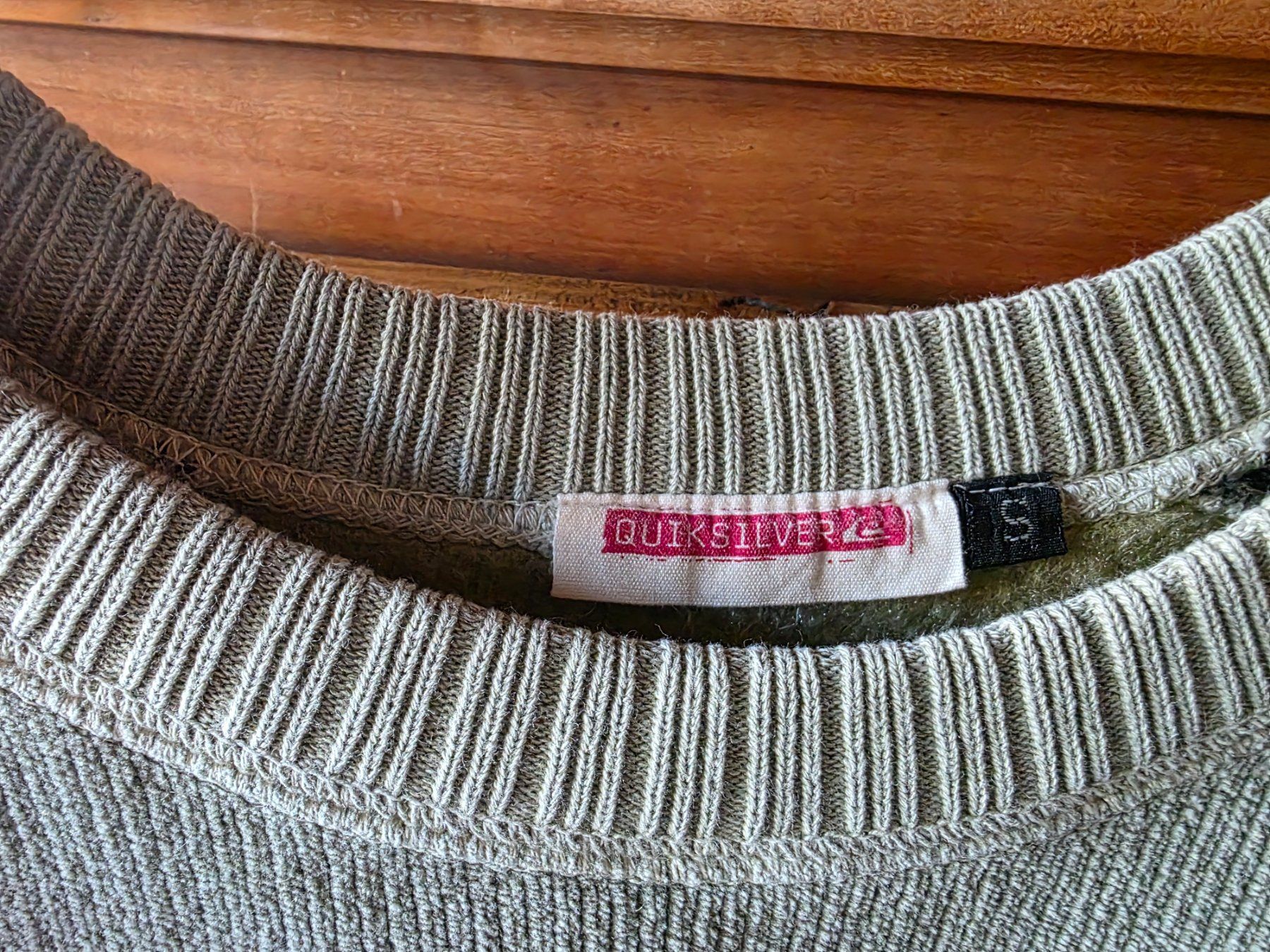 Quiksilver Maglioni & Felpe: Quiksilver Pullover Damen Grösse S – Usato da Walterswil BE venduto da Lonitti 2