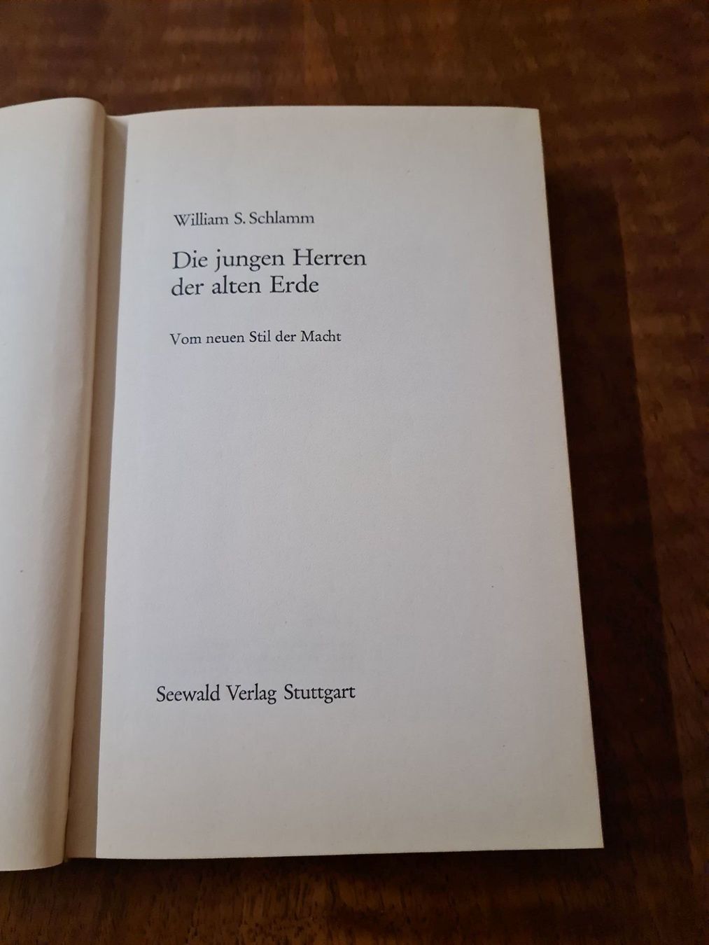Libri: Die jungen Herren der alten Erde – Usato da Erstfeld venduto da Mario_boe0 2