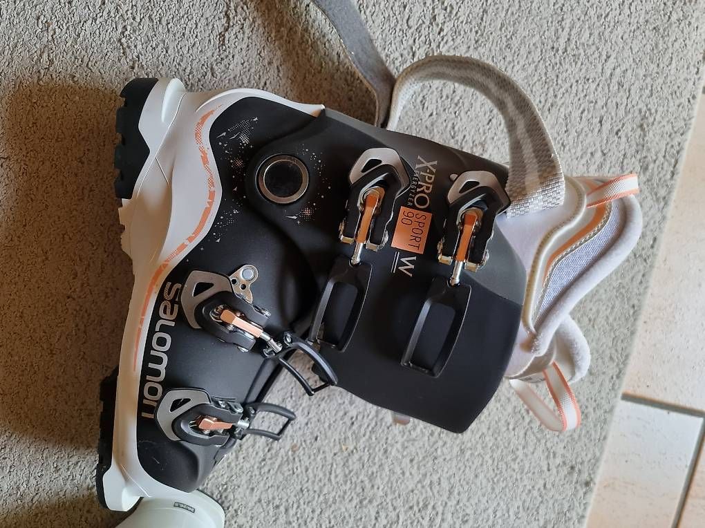 Scarpe da donna: Skischuhe Damen Grösse 26/26.5 – Usato da Niederuzwil venduto da sama013 2