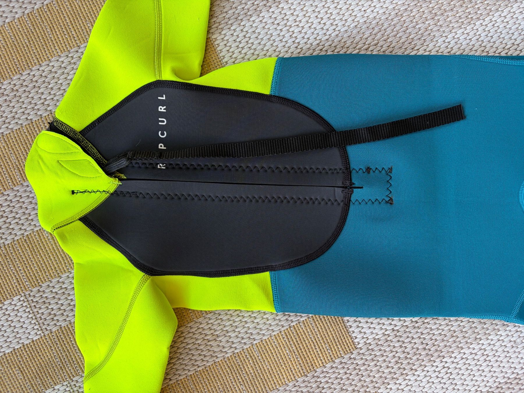 Mute per immersioni: Ripcurl Neopren Wetsuit Kindergrösse Size 4 J – Usato da Zürich venduto da schrebi 7