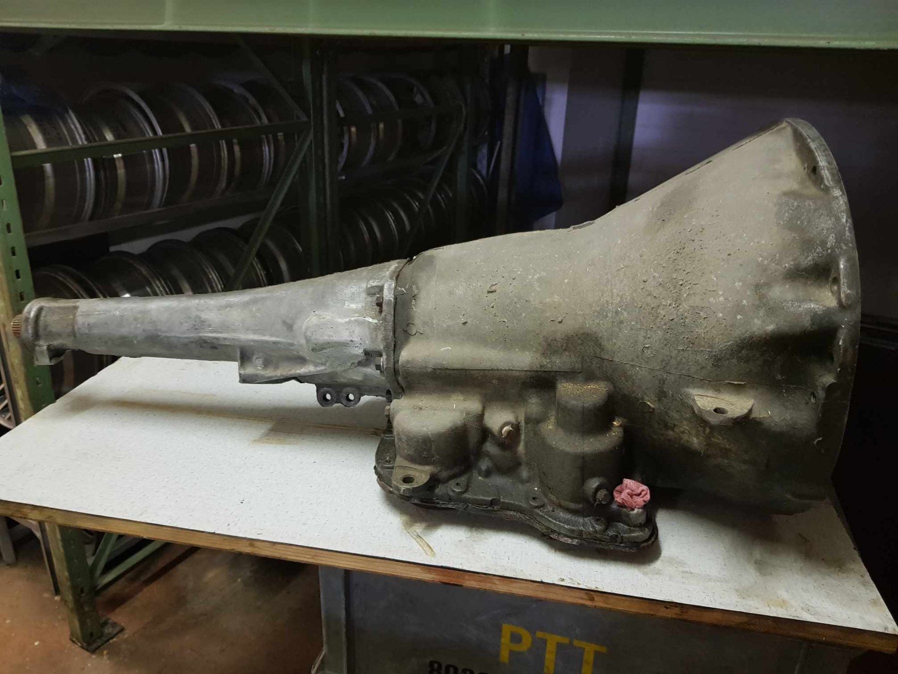 Mopar Tutti pezzi di ricambio auto: Mopar Automatikgetriebe A727 Small Block – Usato da Niedergösgen venduto da usc_tt5r
