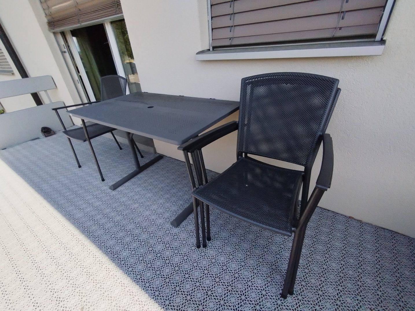 Set di tavolo e panche: Gartentisch & Stühle – Usato da Wohlen AG venduto da maegart 1