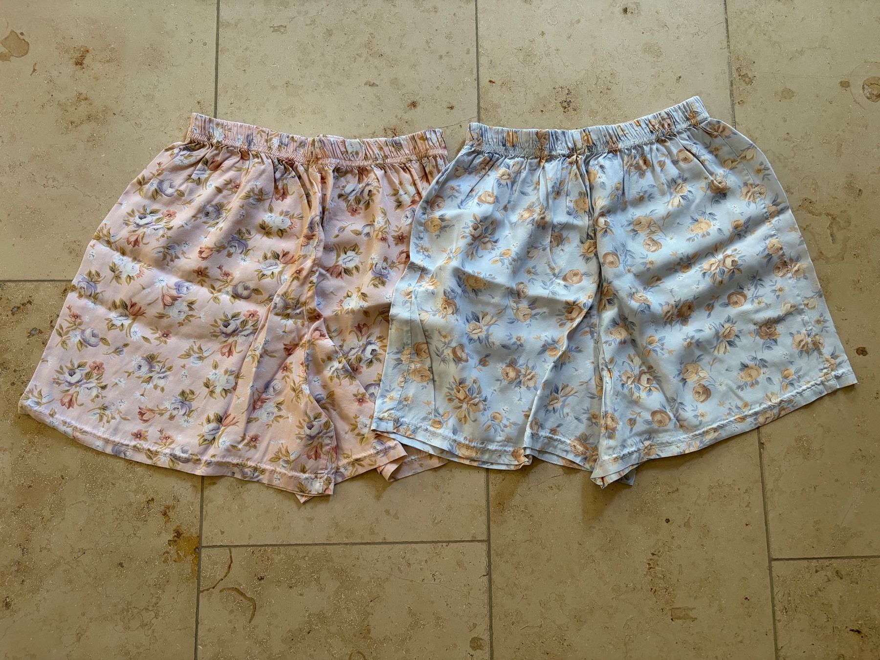 Hosen: 2x Sommerhosen kurz – Gebraucht aus Fraubrunnen von amm_7kp6