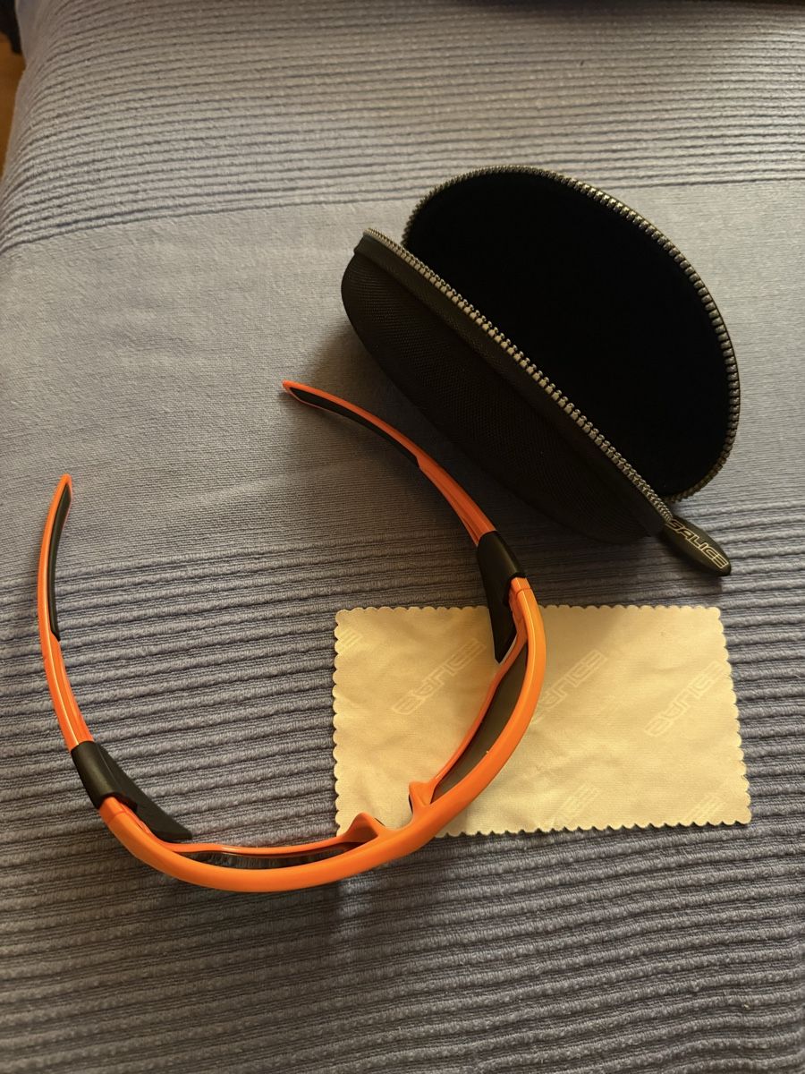 Lunettes & Verres: Occhiali da sole Salice – D'occasion à Bellinzona par gia_zx2b 7