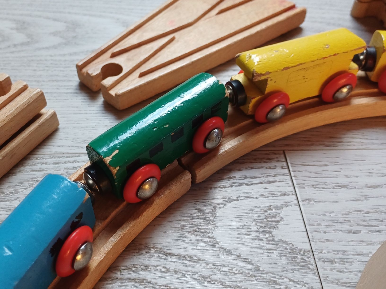 Brio Giocattoli: Ältere BRIO BAHN mit 45 Teilen ab 1 Fr. – Usato da Brittnau venduto da simionius 2