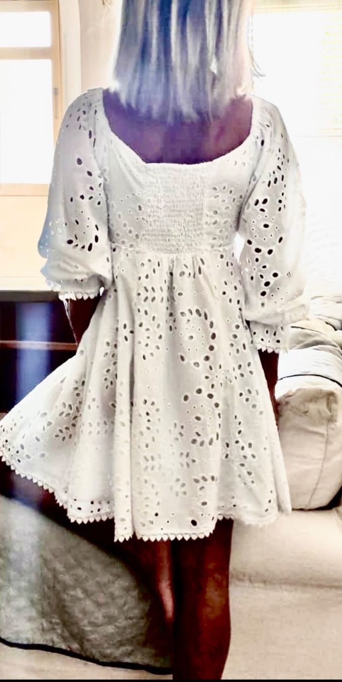 Guess Vestiti: ROMANTIC ROBE BLANCHE GUESS - TAILLE - SMAL - – Usato da Morges venduto da Bubblecut