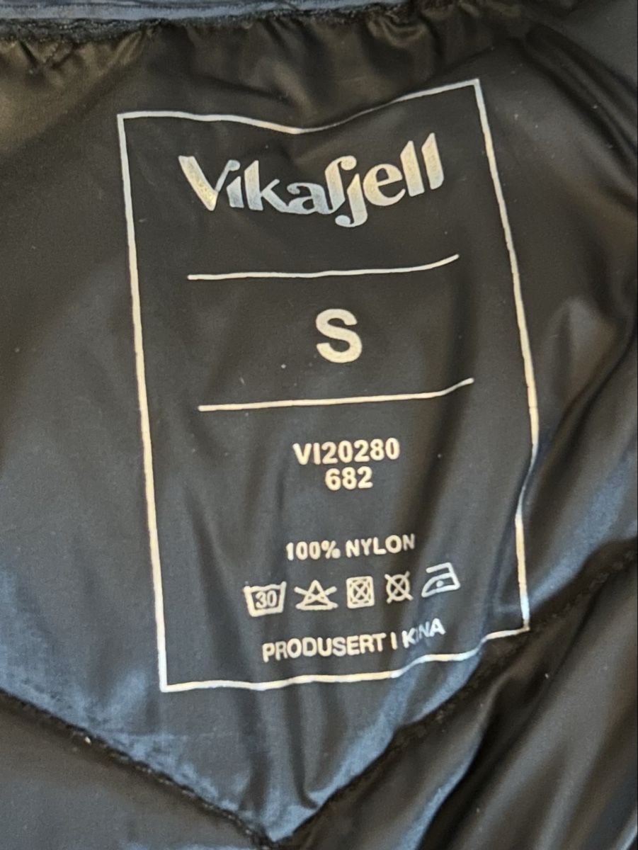 Jacken: Winterjacke Vikafjell, Gr. S, Grau – Defekt aus Aarau von Rova_13 3