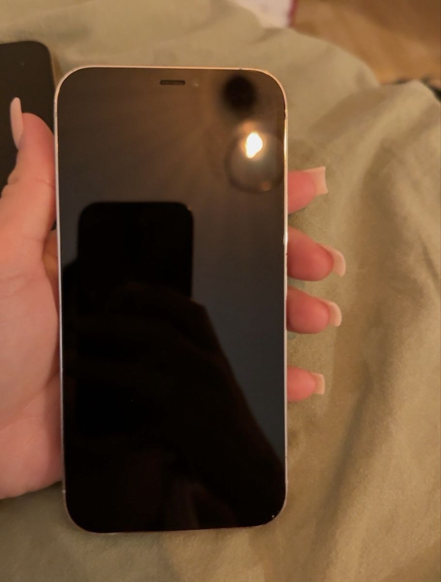 Apple Portables: Iphone 12 pro 256GB – D'occasion à hombrechtikon par nai_6n2q
