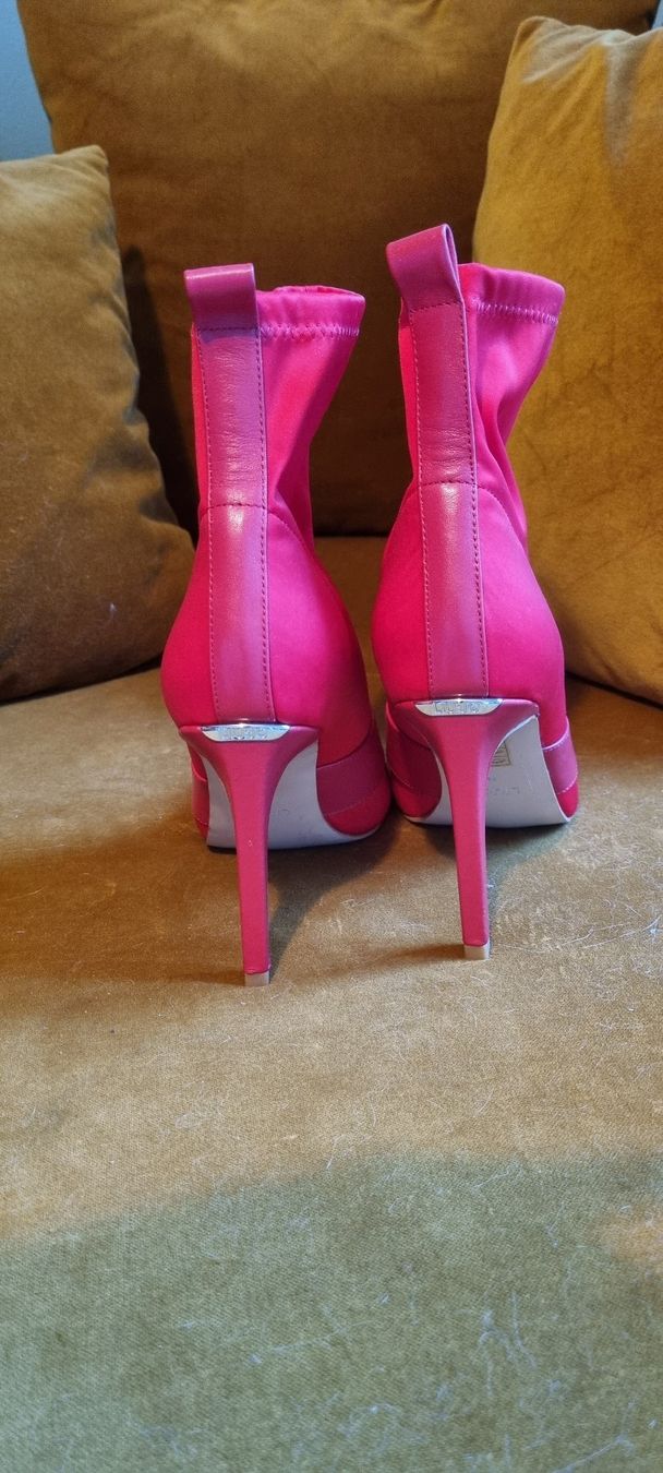 Liu Jo Damenschuhe: Splendido tronchetto opentoe Liu Jo rosso – Gebraucht aus Gordola von ang_7257 2