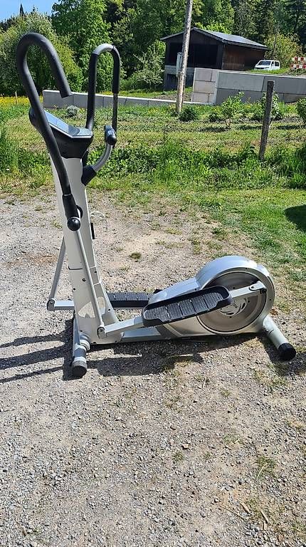 Hometrainer: Crosstrainer Maxxus – Gebraucht aus Schmidrüti von Spashy