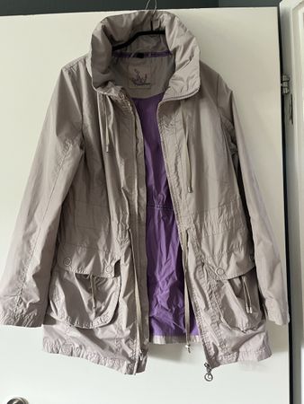 Schöne Übergangsjacke Gr.: 42, tip top