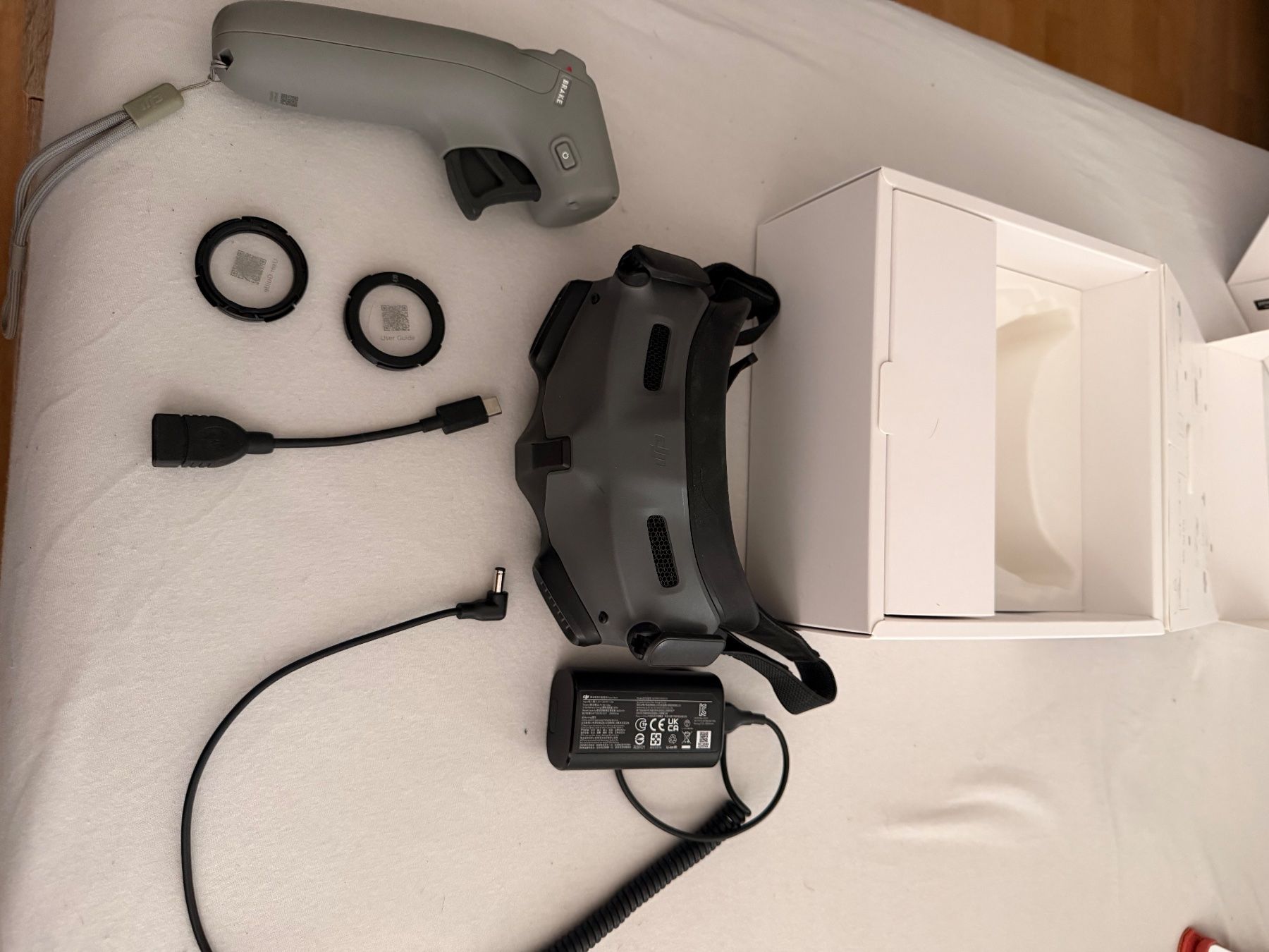 DJI Modellismo RC: DJI Avata Drohne Set mit Brille und Controller – Nuovo (secondo la descrizione) da Cham venduto da debsfuchs 2