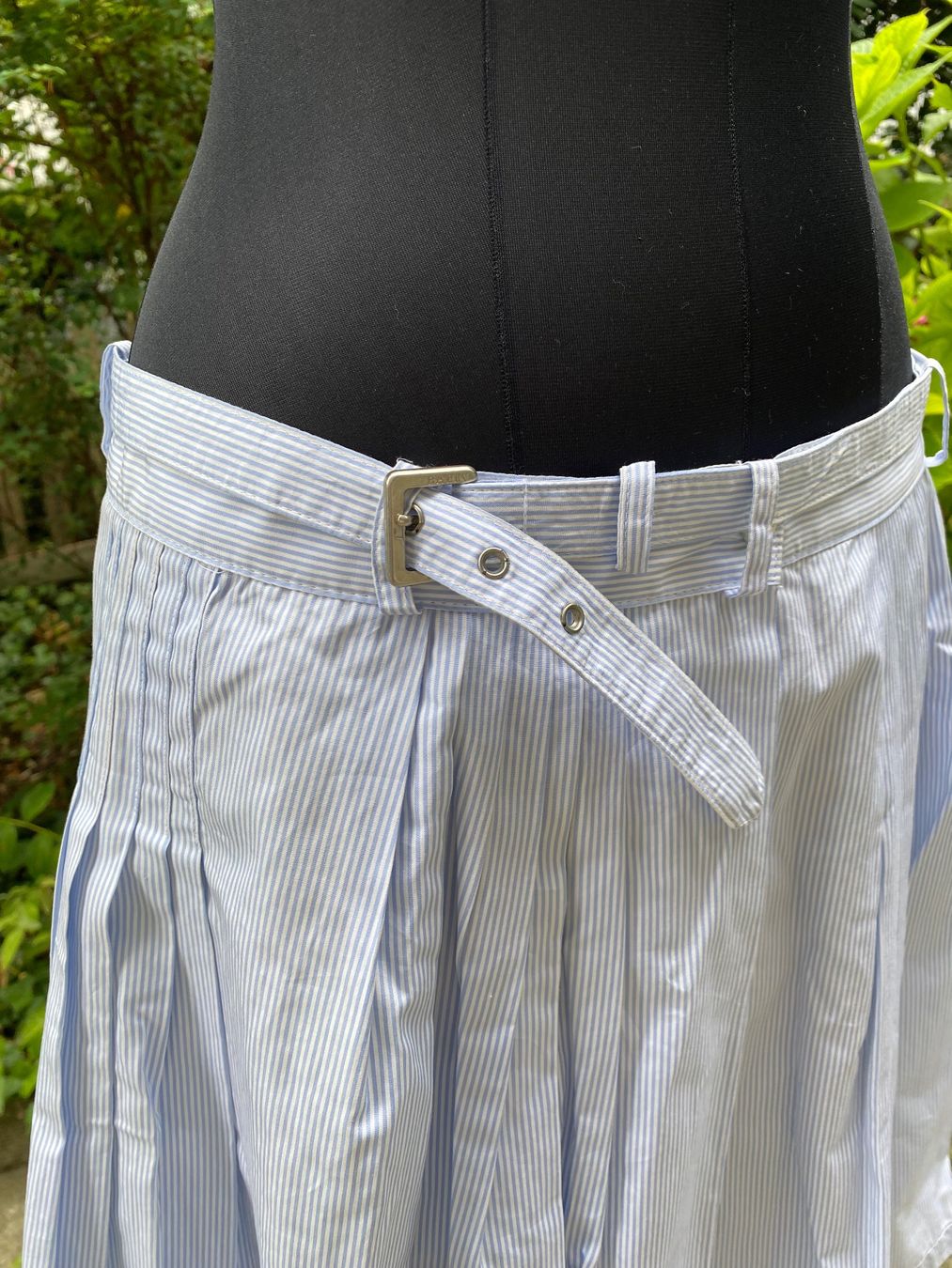 Bally Gonne: Bally Rock gestreift blau weiss Grösse 38 – Nuovo (secondo la descrizione) da Zürich venduto da JDB_Vintage 3