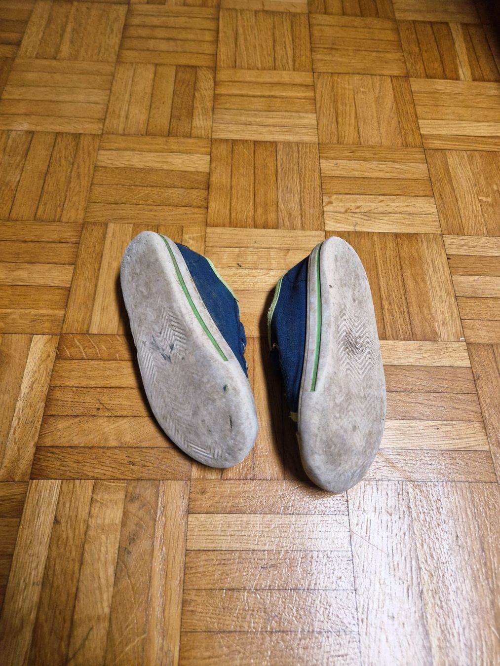 Scarpe per ragazzi: Turnschuhe Grösse 29/30 – Usato da Stüsslingen venduto da white_angel86 3