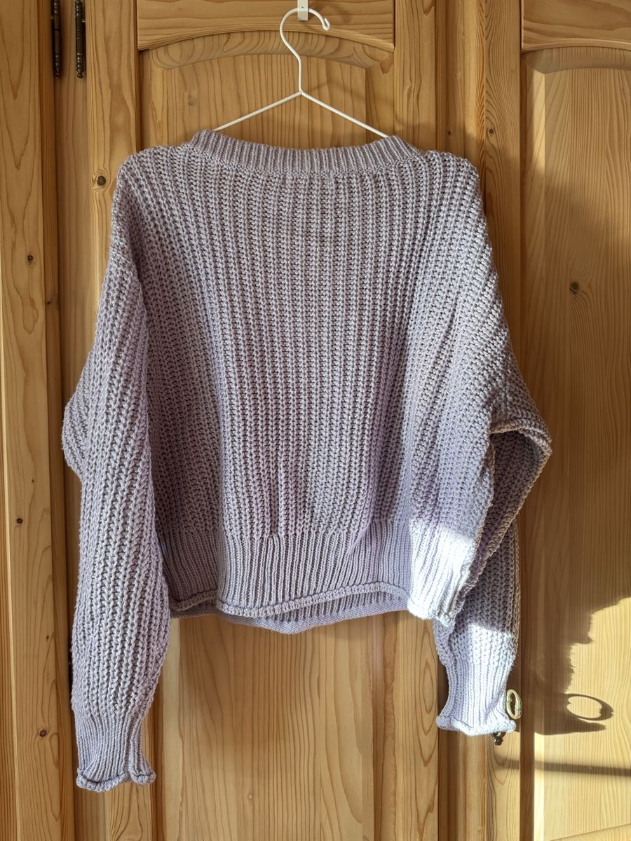Pullover & Sweatshirts: Strickpullover, Lila – Gebraucht aus Hergiswil NW von kaufe_bei_kaufmann 1